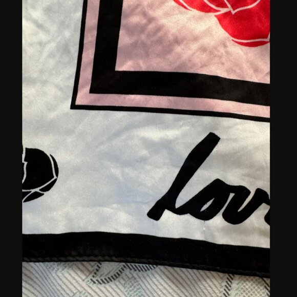 [RARE] Aldo 2018 Valentines Day Limited Edition Collection  Scarf - Picture 10 of 16